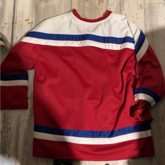 Canadian jersey men’s medium - Picture 2 of 3